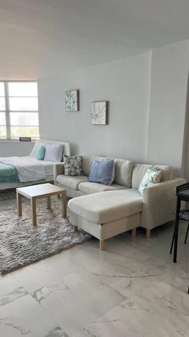 Sunny Isles Beach Spacious Apartment Luaran gambar