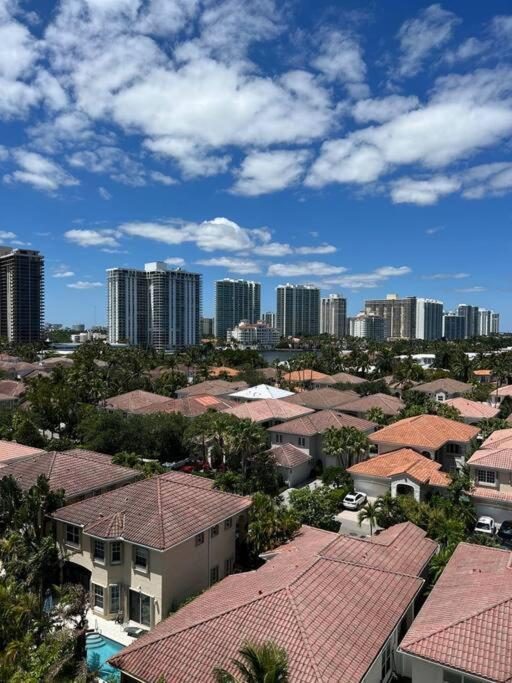 Sunny Isles Beach Spacious Apartment Luaran gambar