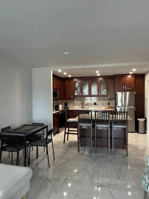 Sunny Isles Beach Spacious Apartment Luaran gambar