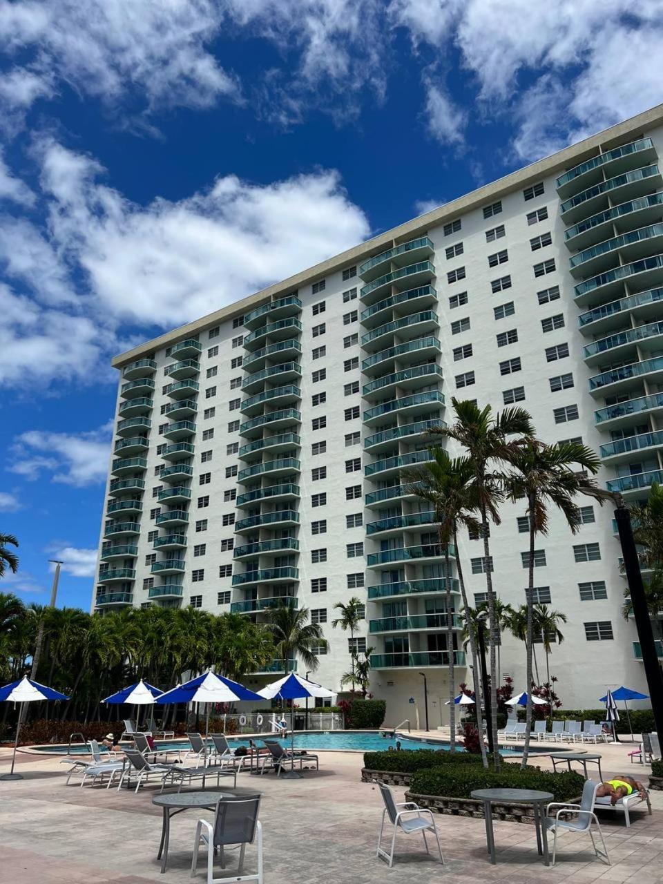 Sunny Isles Beach Spacious Apartment Luaran gambar